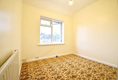 Langley Crescent, Dagenham, RM9 - Photo 4