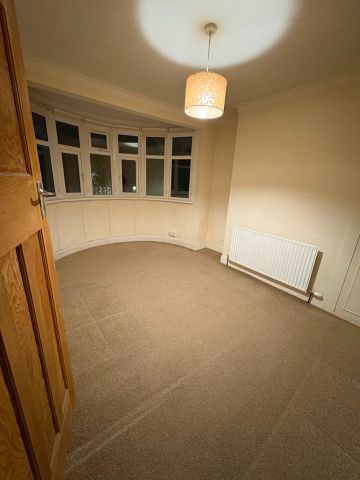 3 Bed Terraced House, Ravenswood Crescent, HA2 - Photo 3