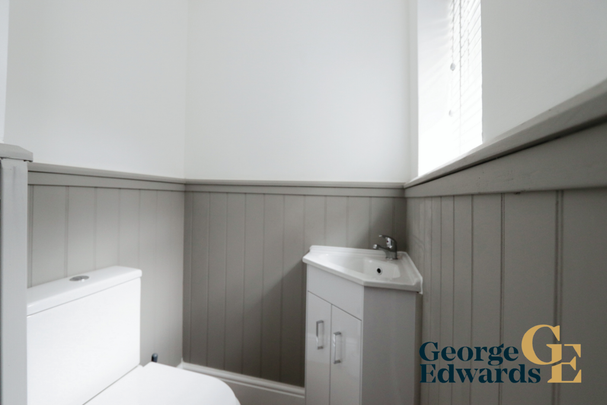 2 bedroom terraced house to rent - Photo 1