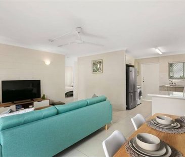 2/120 Greenslopes Street, Edge Hill - Photo 4