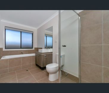 1 Verdale Crescent, Munno Para Downs, SA 5115 - Photo 4