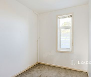 3 bedroom house to rent Wroxham Road, BH12 - Photo 2
