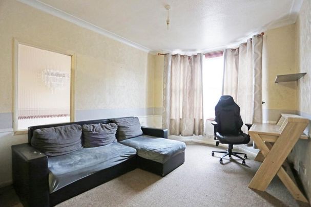 2 bedroom semi-detached house to rent - Photo 1