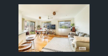 DETACHED DUPLEX FOR LEASE - Photo 4