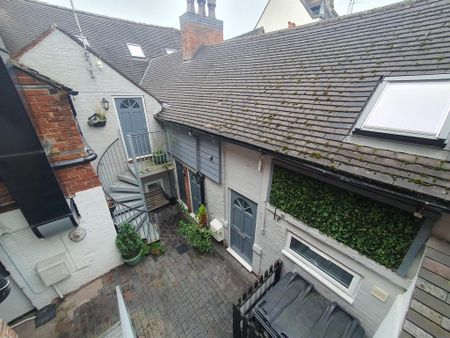 Studio to rent - Photo 5