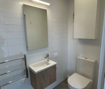 Luxury living on Taranaki Street - Photo 5
