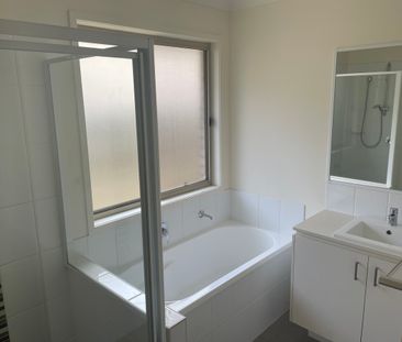 4 Bedroom Family Home In Pimpama - Photo 5