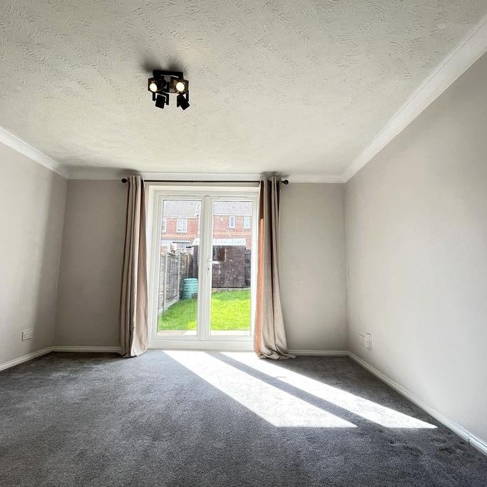 2 bedroom terraced house to rent - Photo 1