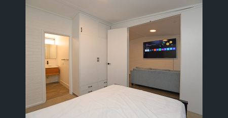 MODERN FURNISHED APARTMENT IN GREAT LOCATION - Photo 4