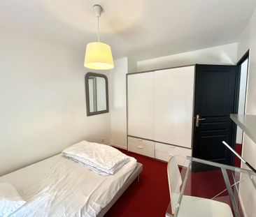 Location Appartement 4 pièces 82m² LILLE 59000 - Photo 3