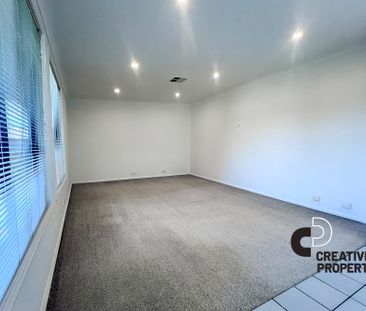 Three Bedroom Home in Ideal Location - Photo 4