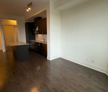 For Lease - 23 Glebe Road Unit# 818, Toronto, Ontario - Photo 5