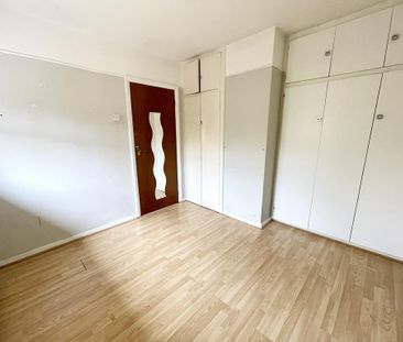 2 bedroom semi-detached house to rent - Photo 3