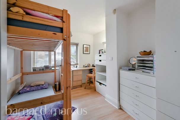 Park View Mews - Photo 1