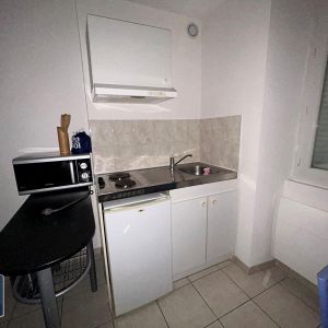 Location Appartement 1 pièce 20m² ISTRES 13800 - Photo 2