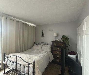 420 Parkdale Ave - Photo 3