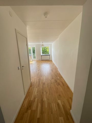 Rönnebergsgatan 18, Öster - Photo 3