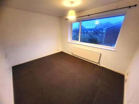 2 bedroom semi-detached house to rent - Photo 4