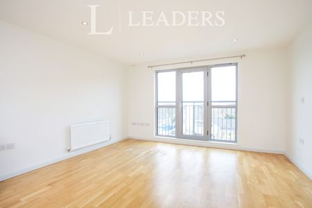 studio to rent Enterprise Place, 175 Church Street East, Woking, GU21 - Photo 3