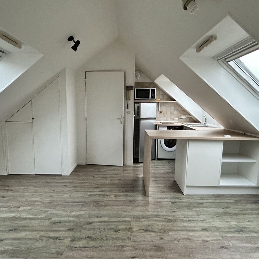 Location Appartement 2 pièces 18m² - Photo 1