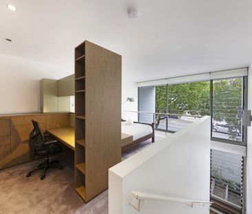 Stylish lifestyle sanctuary in award-winning resort complex - Photo 5