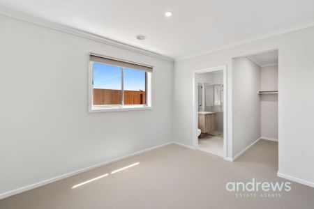 36 Bayberry Street, Armstrong Creek - Photo 3