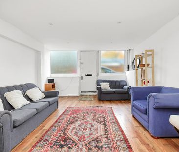 4 bedroom terraced house to rent - Photo 1