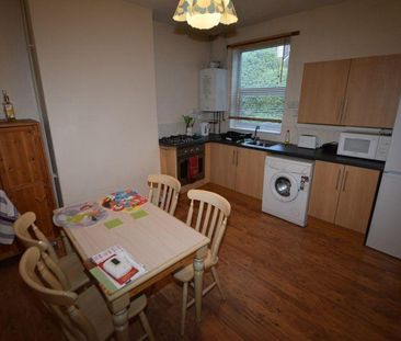 2 bedroom flat to rent - Photo 6