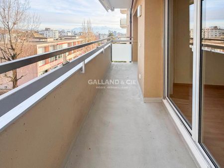 Optimal accessibility in the heart of Renens - Photo 5