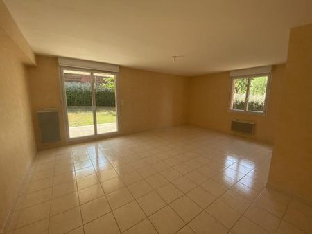 Appartement à louer - 4 pièces - 87 m² - Photo 4