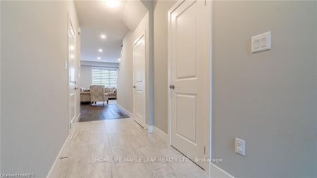 For Lease - 689 Chelton Road Unit# 79, London South, Ontario - Photo 2