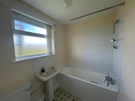 2 bedroom bungalow to rent - Photo 5