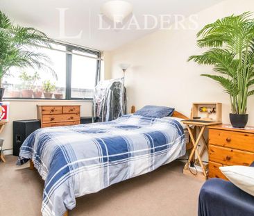 2 bedroom flat to rent - Photo 6