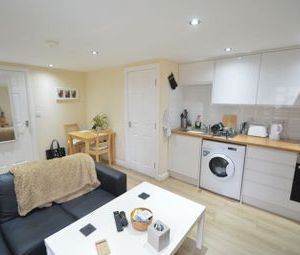 1 Bedrooms Flat to rent in Canal Lofts Duplex - Armley Road, Leeds LS12 | £ 137 - Photo 1