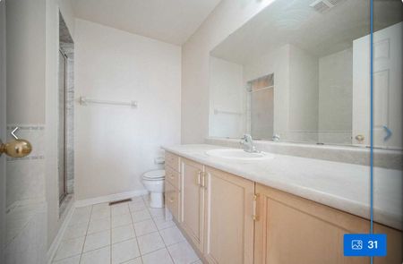 For Lease - 89 Grasslands Avenue, Richmond Hill, Ontario - Photo 4