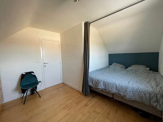 Gezellige gezinswoning met 4 slaapkamers en ruime tuin - Foto 1