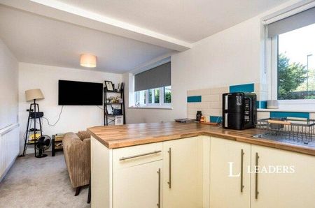 1 bedroom flat to rent - Photo 5