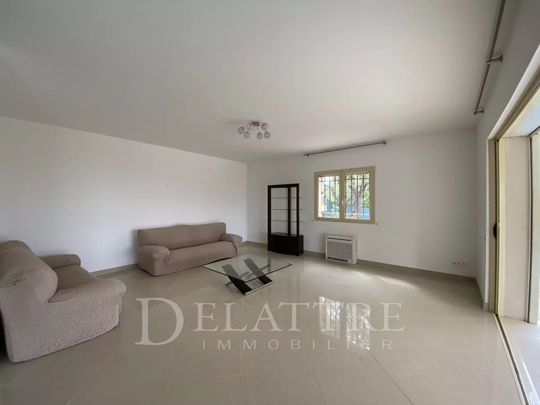Location Maison 4 pièces 145m² CHATEAUNEUF GRASSE 06740 - Photo 1
