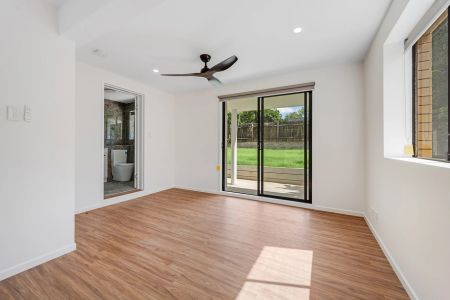 COMPLETE DUAL LIVING HOME - Photo 5