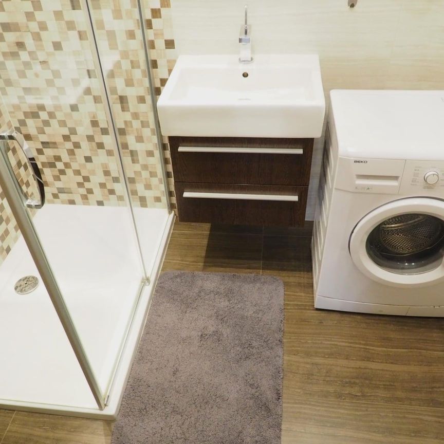 Łódź - Mieszkanie na wynajem - Zdjęcie 1