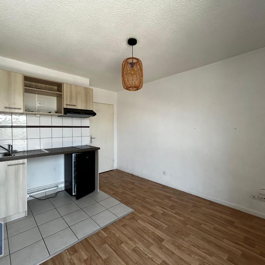 Location Appartement 1 pièce 19m² TOURCOING 59200 - Photo 1