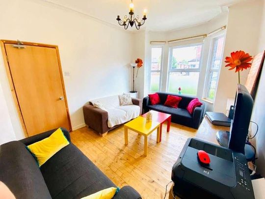 Whitby Road, Fallowfield, Manchester, M14 - Photo 1