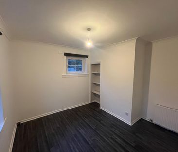 whitehurst, Glasgow, G61 4PF - Photo 2