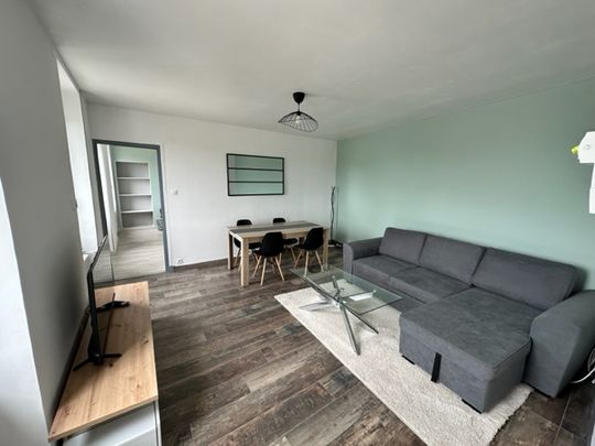 A louer Brest Recouvrance: Beau T2 meublé dernier étage - Photo 1