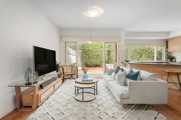 25 Arawatta Street, Carnegie VIC 3163 - House For Rent | Domain - Photo 1