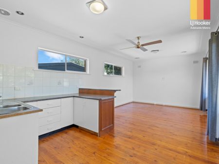5 Woodmere Avenue, Paradise SA, Belconnen - Photo 2