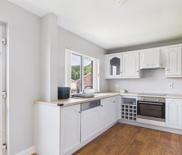 81 Seahill Road, Holywood, BT18 0DW - Photo 5