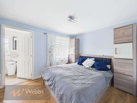 Kelvin Drive, Cannock - Photo 1