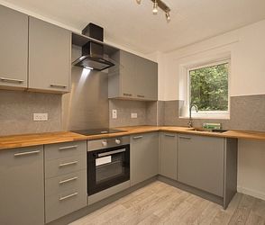 High Street, CT11 9YF, Ramsgate - Photo 3