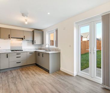 3 bedroom semi-detached house to rent - Photo 6